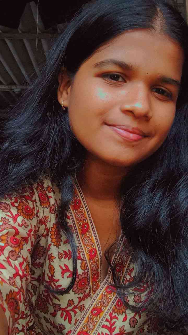 Saee Kadge 